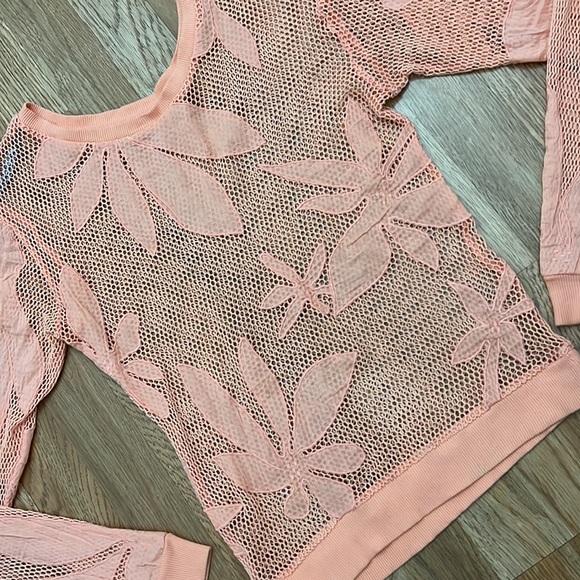 Fishnet Top NWOT - Picture 2 of 9